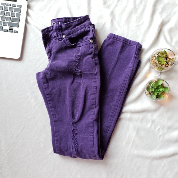Rue21 Distressed Eggplant Colored Skinny Jeans - Picture 5 of 7